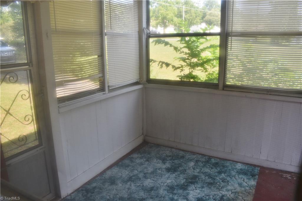 1420 North Franklin Road Mount Airy, NC 27030 - Photo 19 of 19 Sunroom