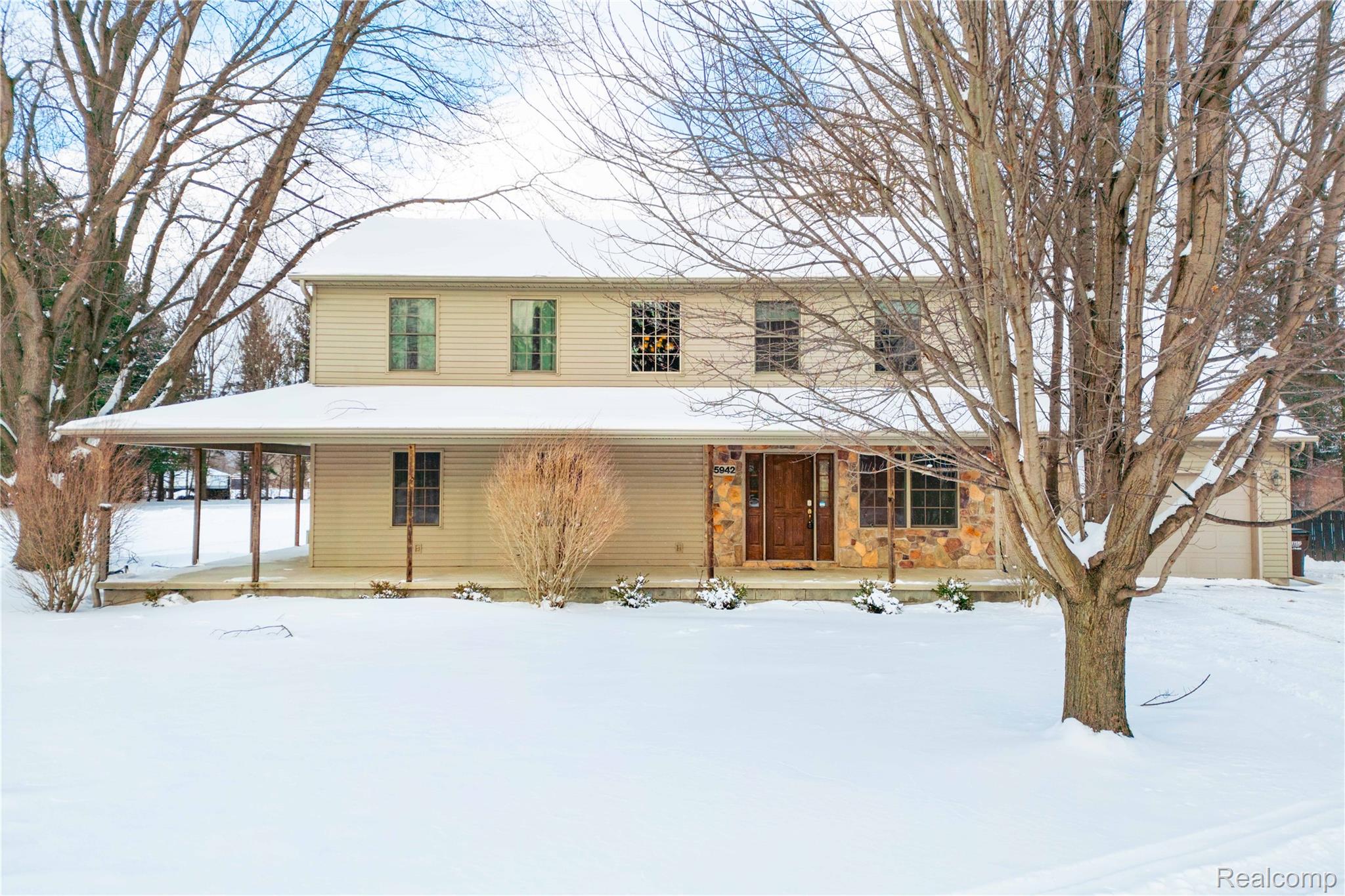 5942 Blue Bush Road Monroe, MI 48162 - Photo 2 of 51 5942 Blue Bush Rd, Monroe (4 of 51).jpg