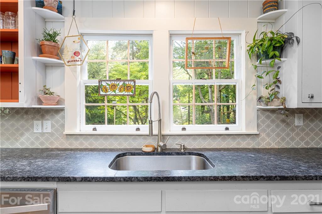 2 Spring Cove Road Asheville, NC 28804 - Photo 14 of 48 Gallery Image 14