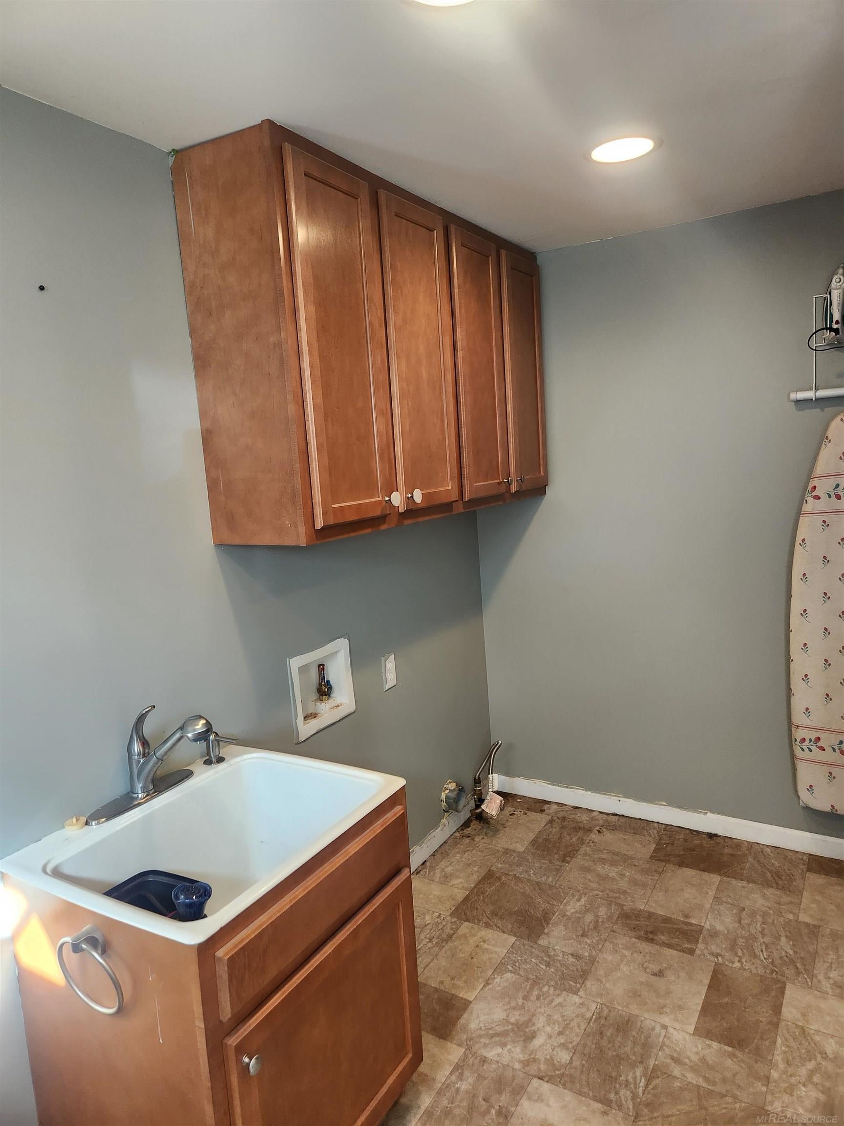 3744 Dykeman Street Fort Gratiot, MI 48059 - Photo 20 of 32 Gallery Image 20