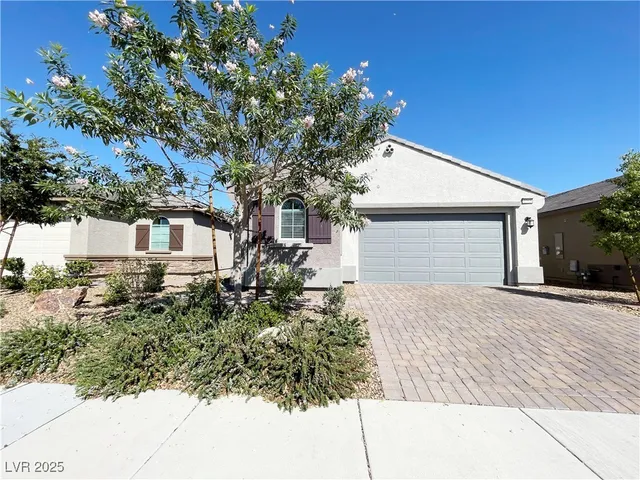 $2,300 | 3762 Neblina Drive, Henderson, NV 89052