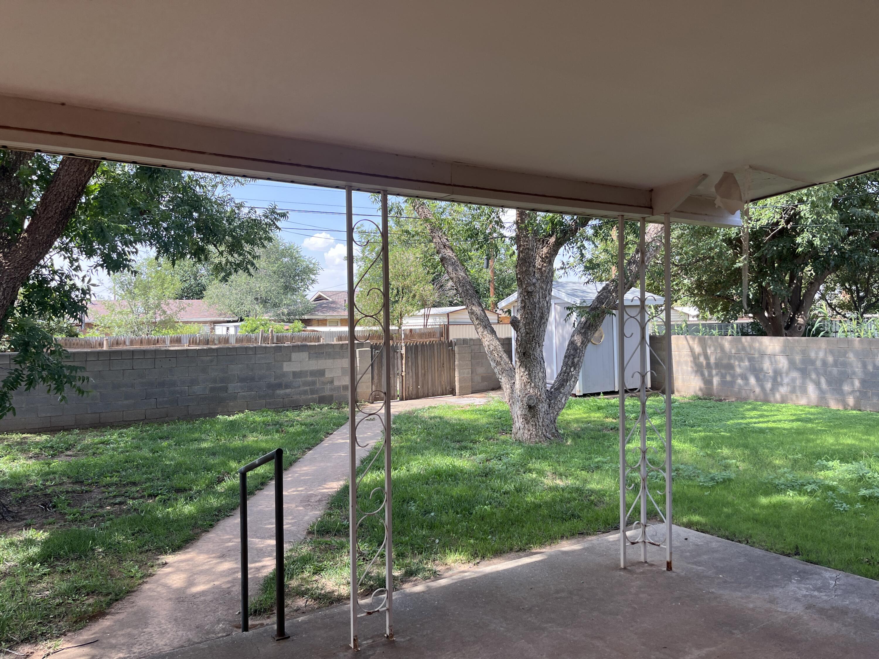 404 North 21st Street Lamesa, TX 79331 - Photo 25 of 29 IMG_4581