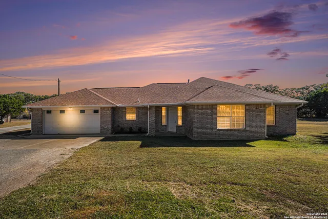 $1,190,000 | 50710 Interstate 10, Comfort, TX 78013