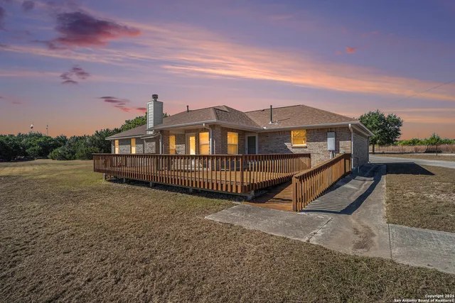 $1,190,000 | 50710 Interstate 10, Comfort, TX 78013