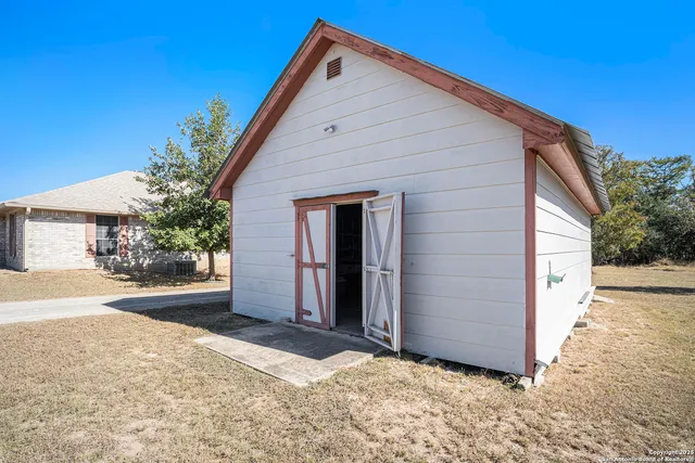 $1,190,000 | 50710 Interstate 10, Comfort, TX 78013