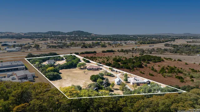 $1,190,000 | 50710 Interstate 10, Comfort, TX 78013