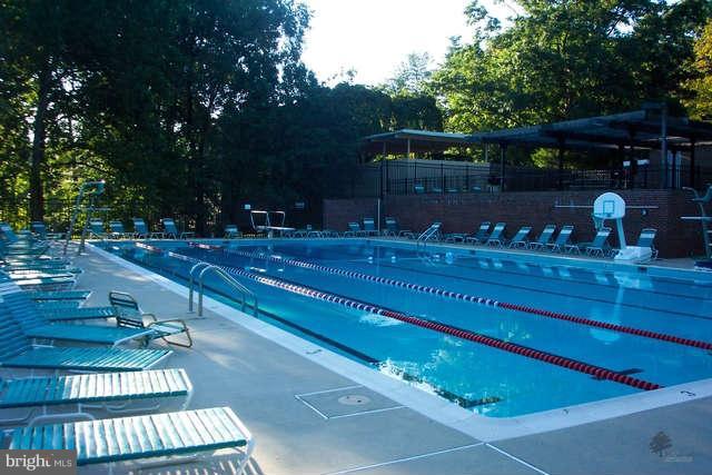 1625 Apricot Court Reston, VA 20190 - Photo 28 of 30 North Shore Pool
