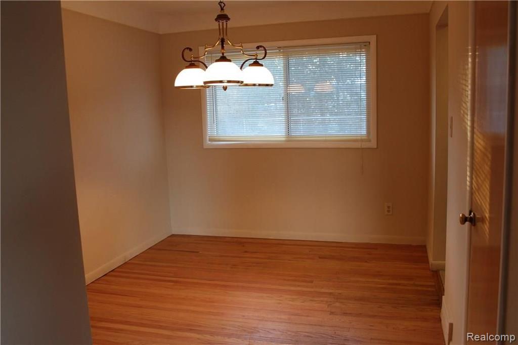 28391 Bay Tree Road Farmington Hills, MI 48334 - Photo 41 of 74