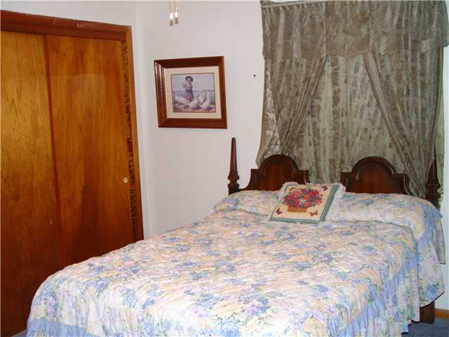 2506 East Howard Road Columbus, OH 43207 - Photo 17 of 19