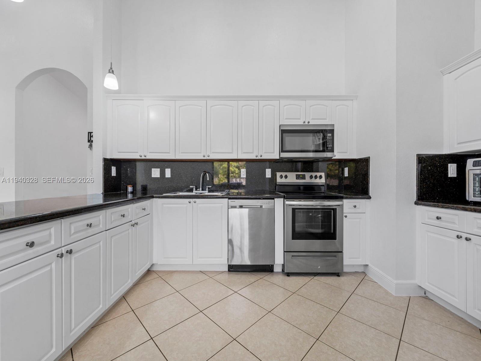 13205 Southwest 218th Terrace Miami, FL 33170 - Photo 22 of 53