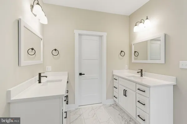 $869,999 | Jingle Bells Court, Shepherdstown, WV 25443