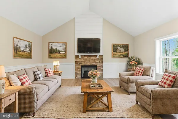 $869,999 | Jingle Bells Court, Shepherdstown, WV 25443