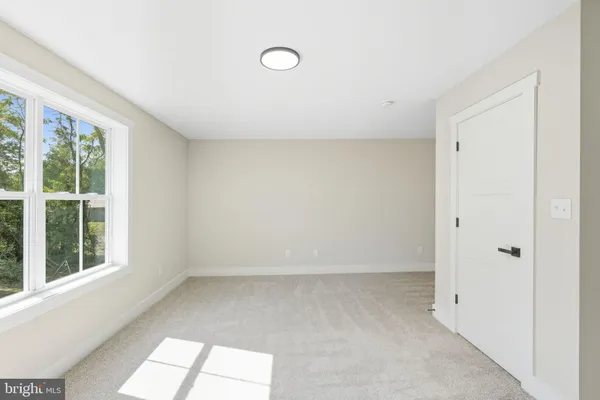 $869,999 | Jingle Bells Court, Shepherdstown, WV 25443
