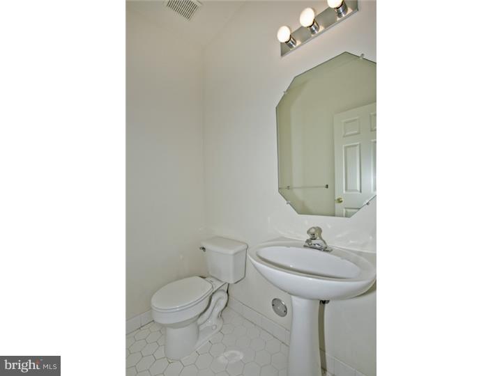 26 Coburn Road Pennington, NJ 08534 - Photo 9 of 15 Half Bath