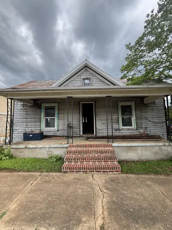 $89,900 | 304 East Cottage Avenue, Elizabethton, TN 37643