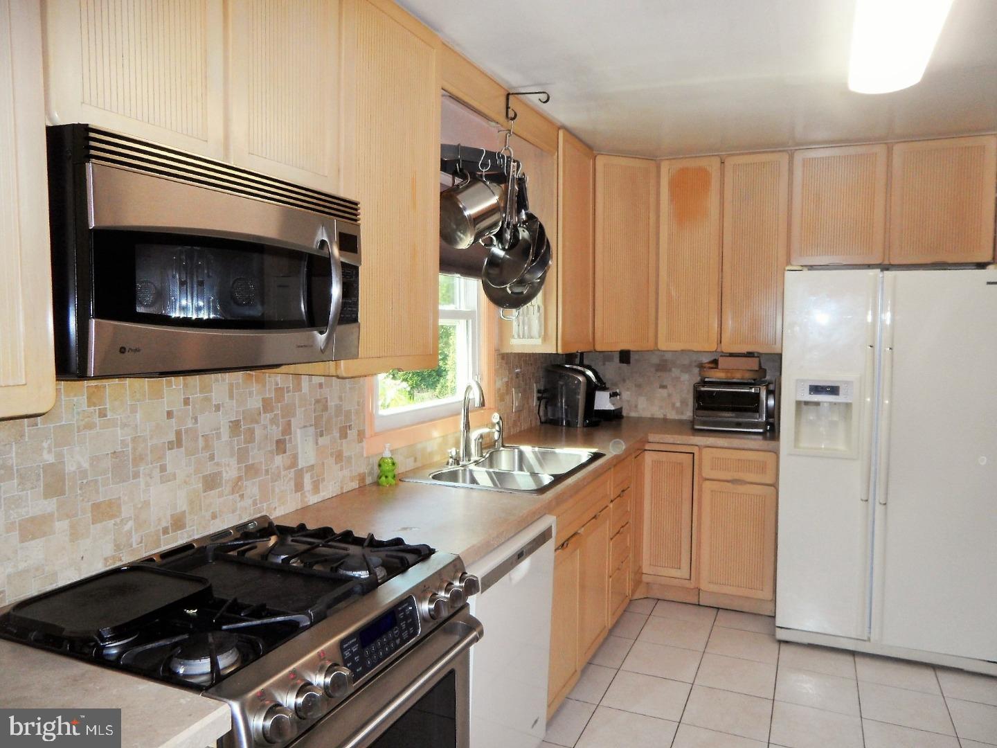 1471 Makefield Road Yardley, PA 19067 - Photo 7 of 22 Gallery Image 7