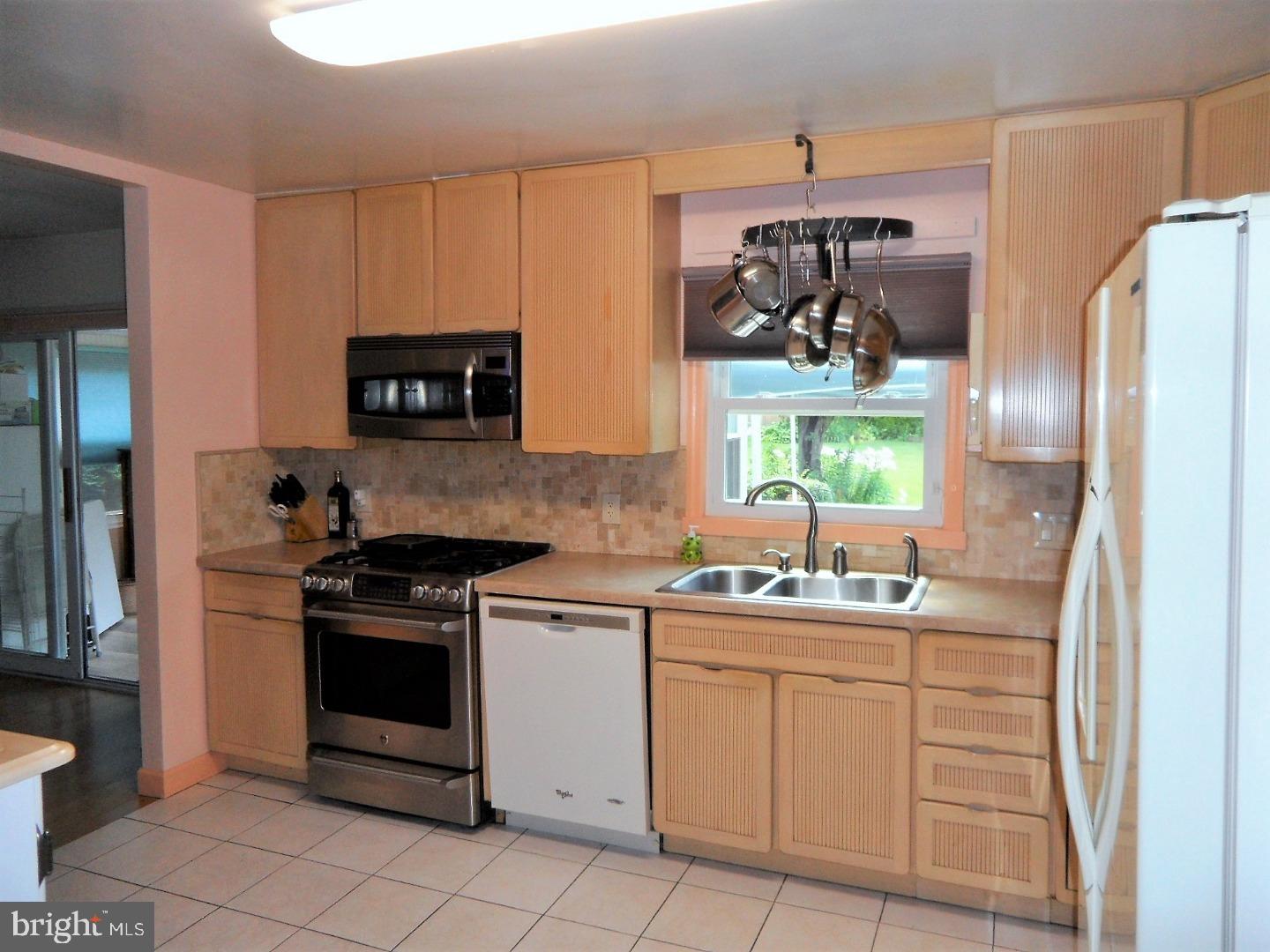 1471 Makefield Road Yardley, PA 19067 - Photo 8 of 22 Gallery Image 8