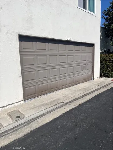 a view of a parking space