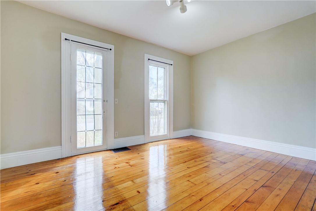 42 Hickory Street Rochester, NY 14620 - Photo 11 of 41