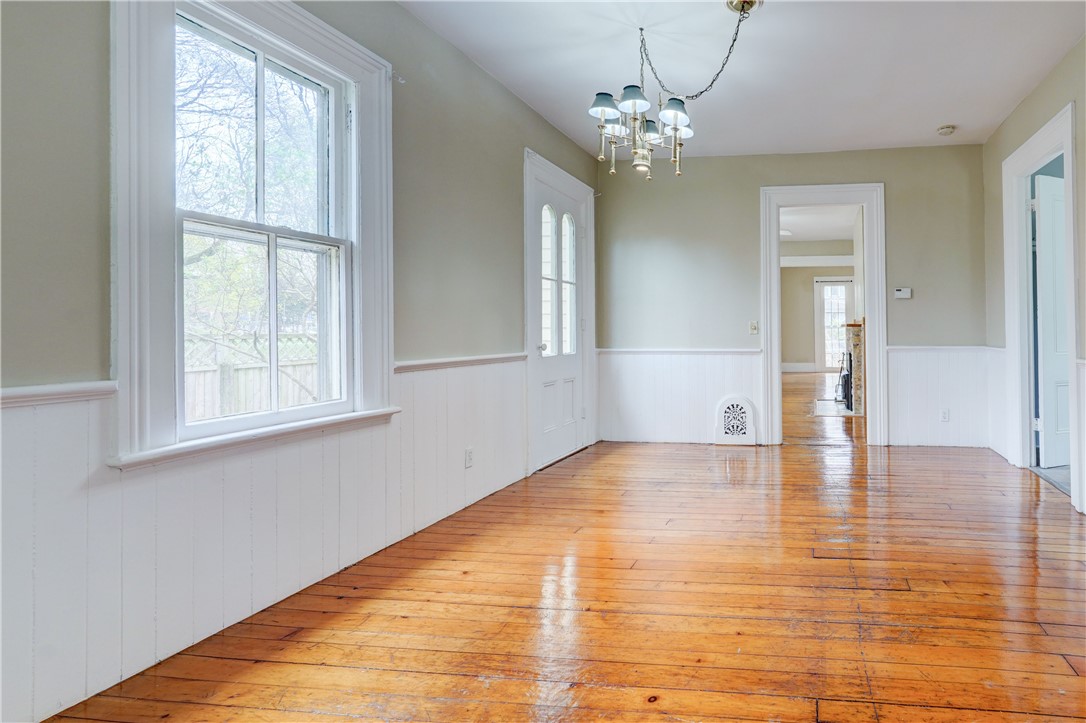 42 Hickory Street Rochester, NY 14620 - Photo 19 of 41