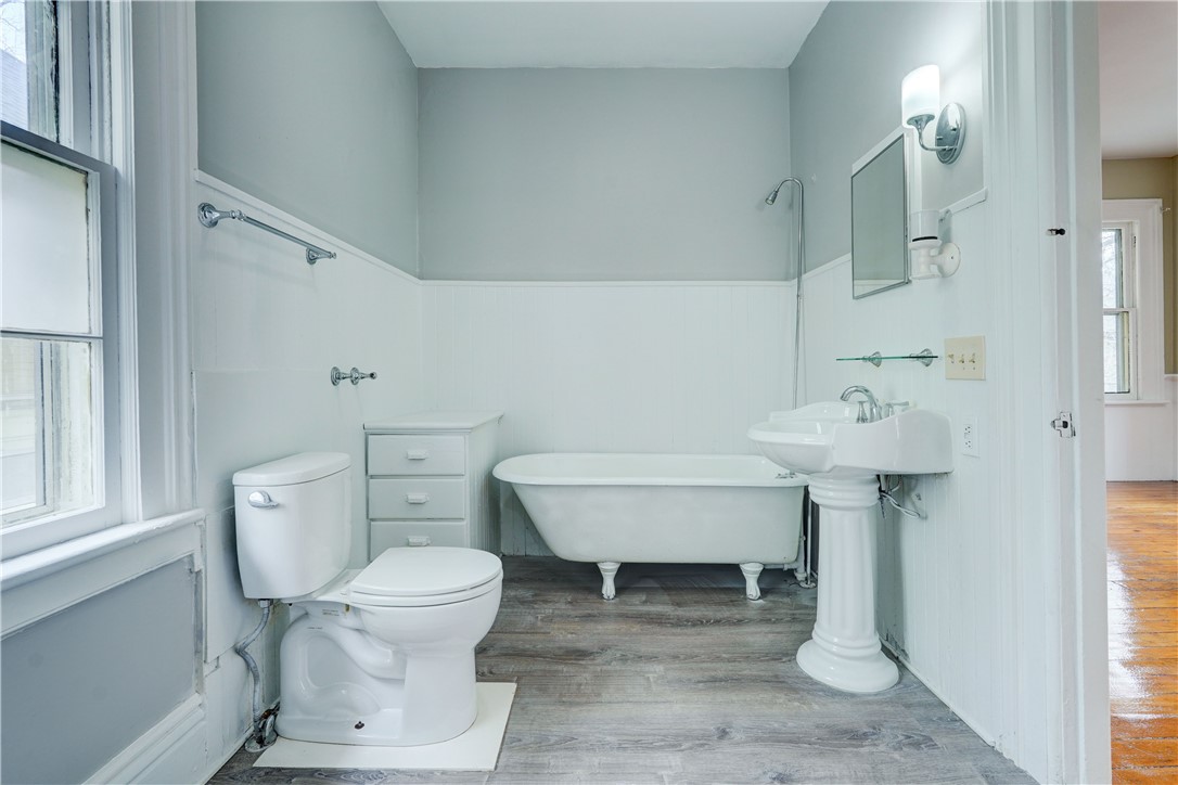 42 Hickory Street Rochester, NY 14620 - Photo 22 of 41