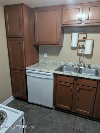 $95,000 | 4330 Plaza Gate Lane South, Unit 101, Jacksonville, FL 32217