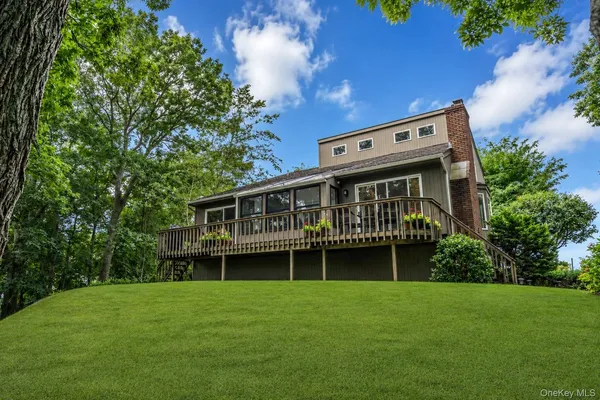 $1,649,000 | 1541 Stillwater Avenue, Cutchogue, NY 11935