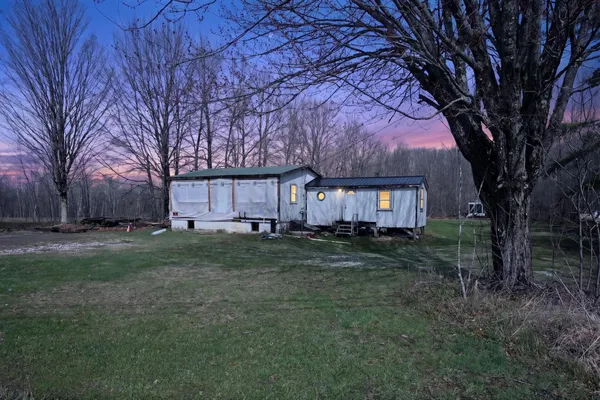 $139,900 | 401 Canaan Road, Pittsfield, ME 04967