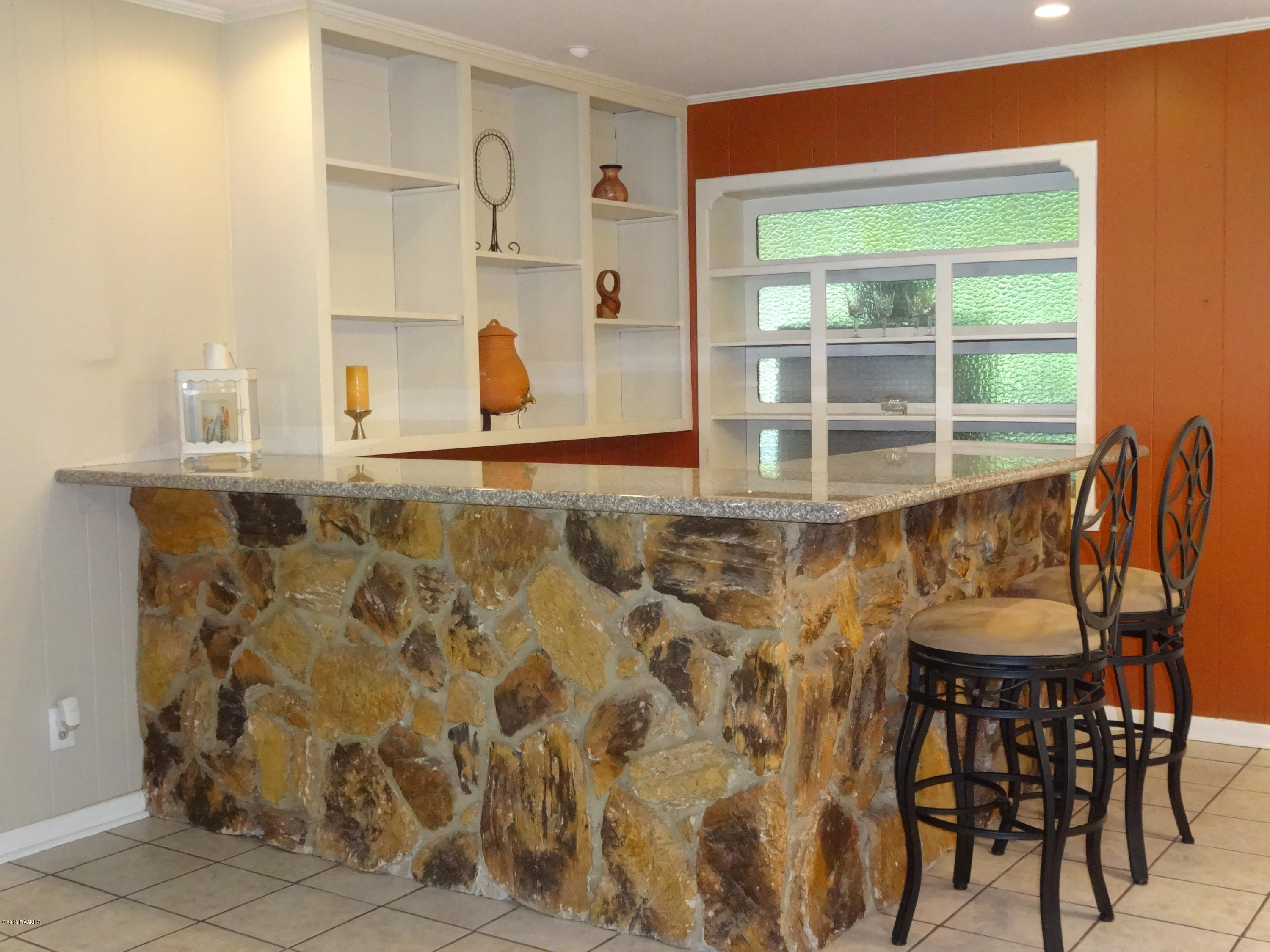 177 Atlas Road Youngsville, LA 70592 - Photo 6 of 33 Stone Wet-bar