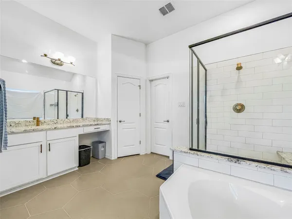 $2,800 | 114 Contrada Grace Lane, Hutto, TX 78634