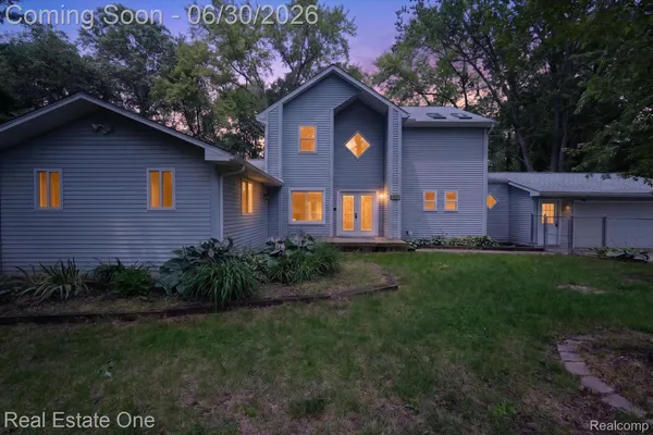 $295,000 | 904 N Park, Highland, MI 48356