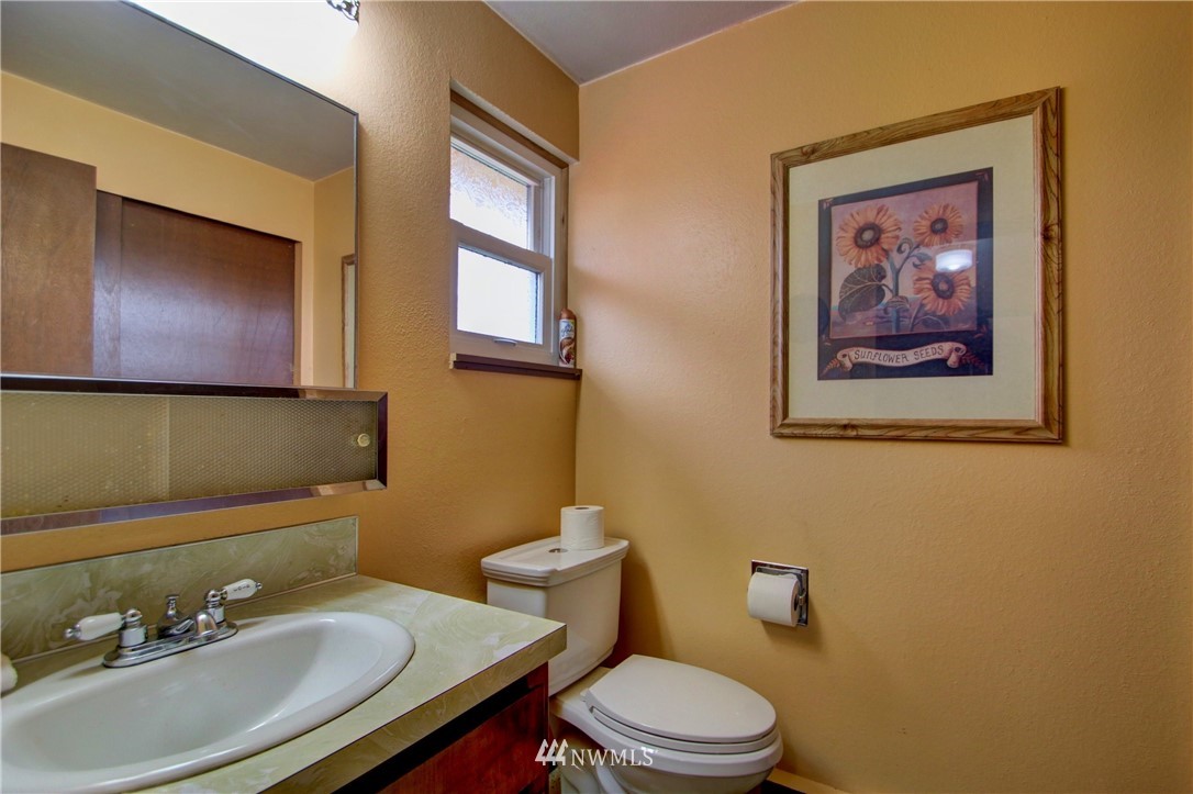9027 Fruitdale Road Sedro-Woolley, WA 98284 - Photo 13 of 36 Gallery Image 13