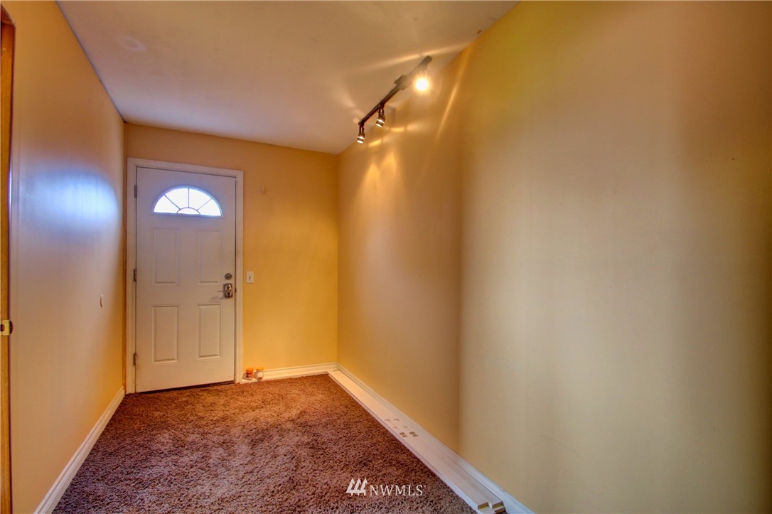 9027 Fruitdale Road Sedro-Woolley, WA 98284 - Photo 16 of 36 Gallery Image 16