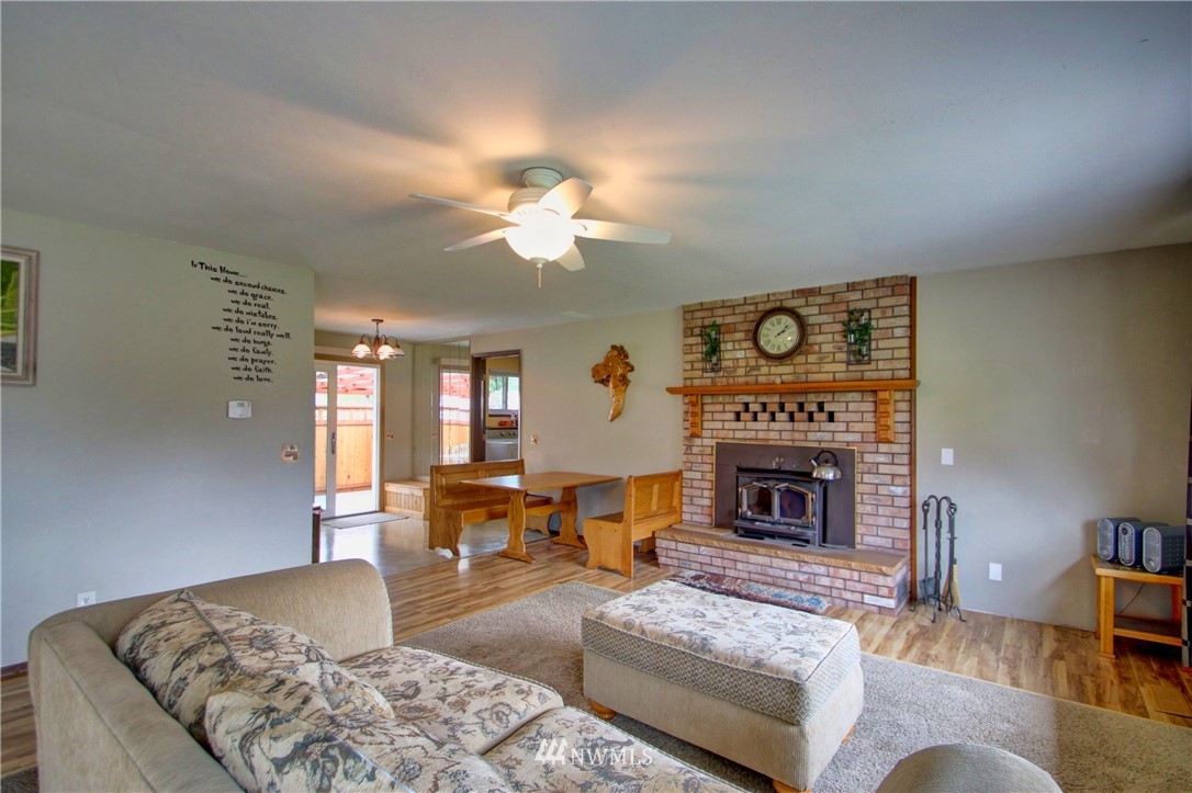 9027 Fruitdale Road Sedro-Woolley, WA 98284 - Photo 4 of 36 Gallery Image 4