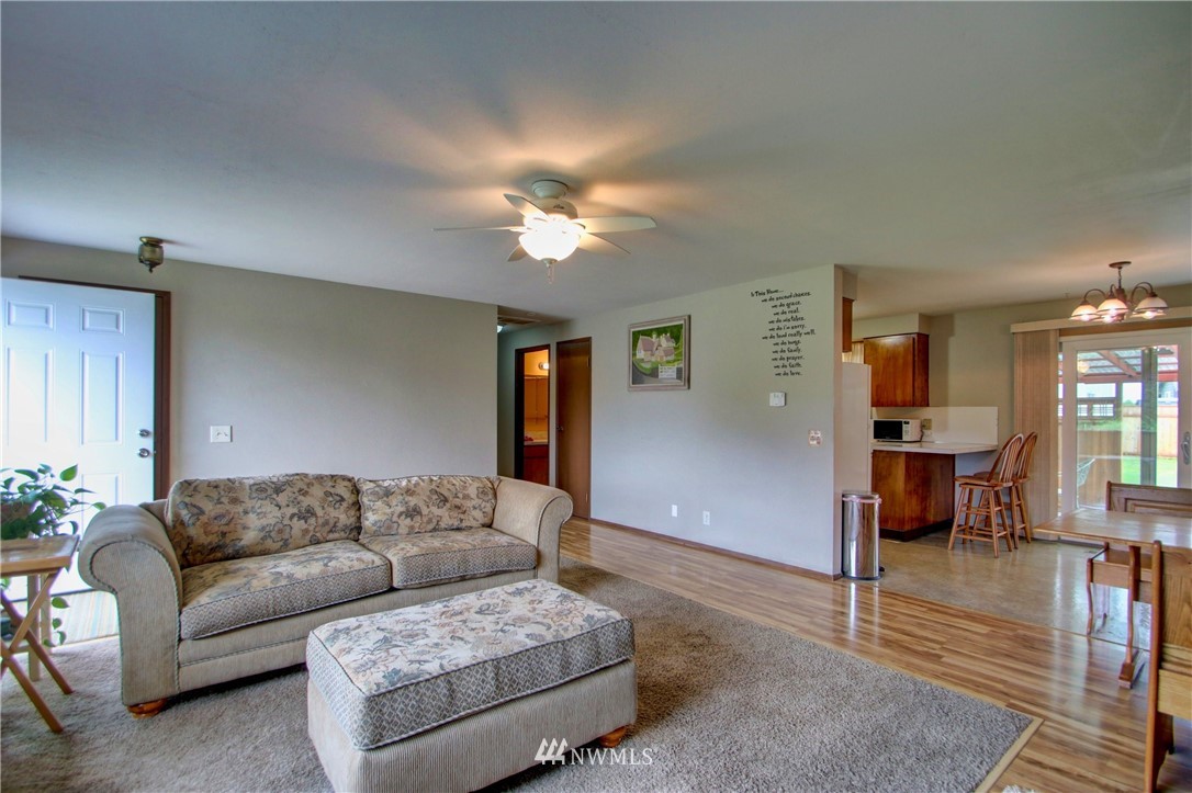 9027 Fruitdale Road Sedro-Woolley, WA 98284 - Photo 5 of 36 Gallery Image 5
