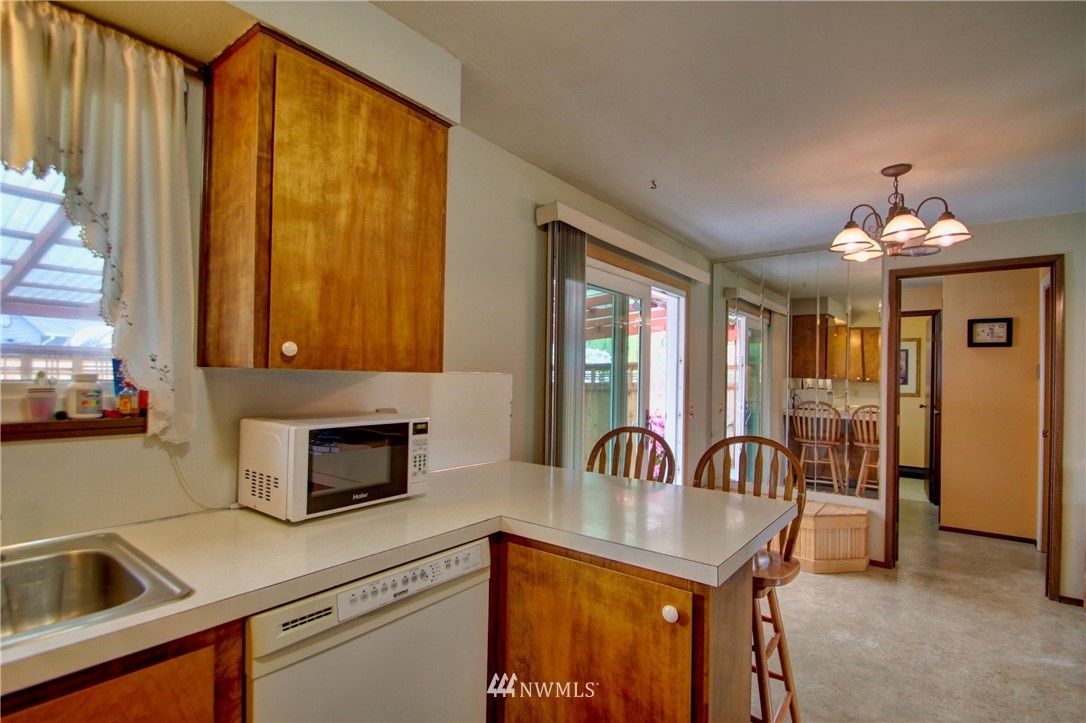 9027 Fruitdale Road Sedro-Woolley, WA 98284 - Photo 10 of 36 Gallery Image 10