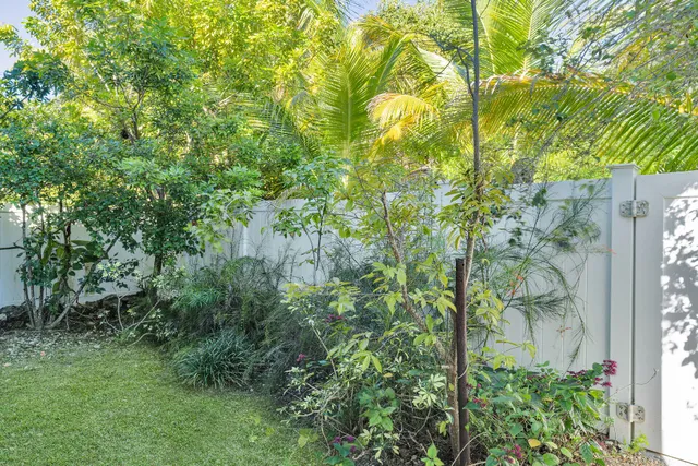 $665,000 | 29313 Coconut Palm Drive, Big Pine Key, FL 33043