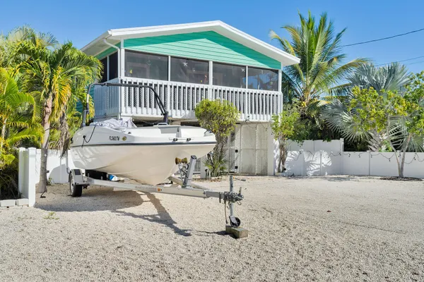 $649,000 | 29313 Coconut Palm Drive, Big Pine Key, FL 33043