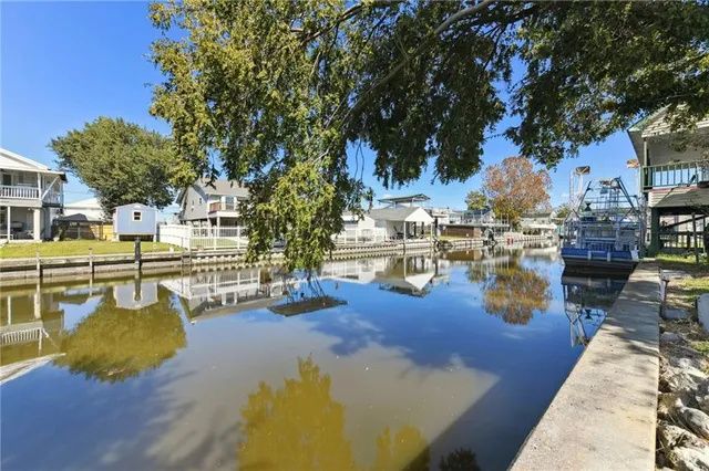 $185,000 | 4958 Anthony Lane, Barataria, LA 70036