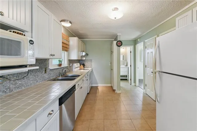 $185,000 | 4958 Anthony Lane, Barataria, LA 70036