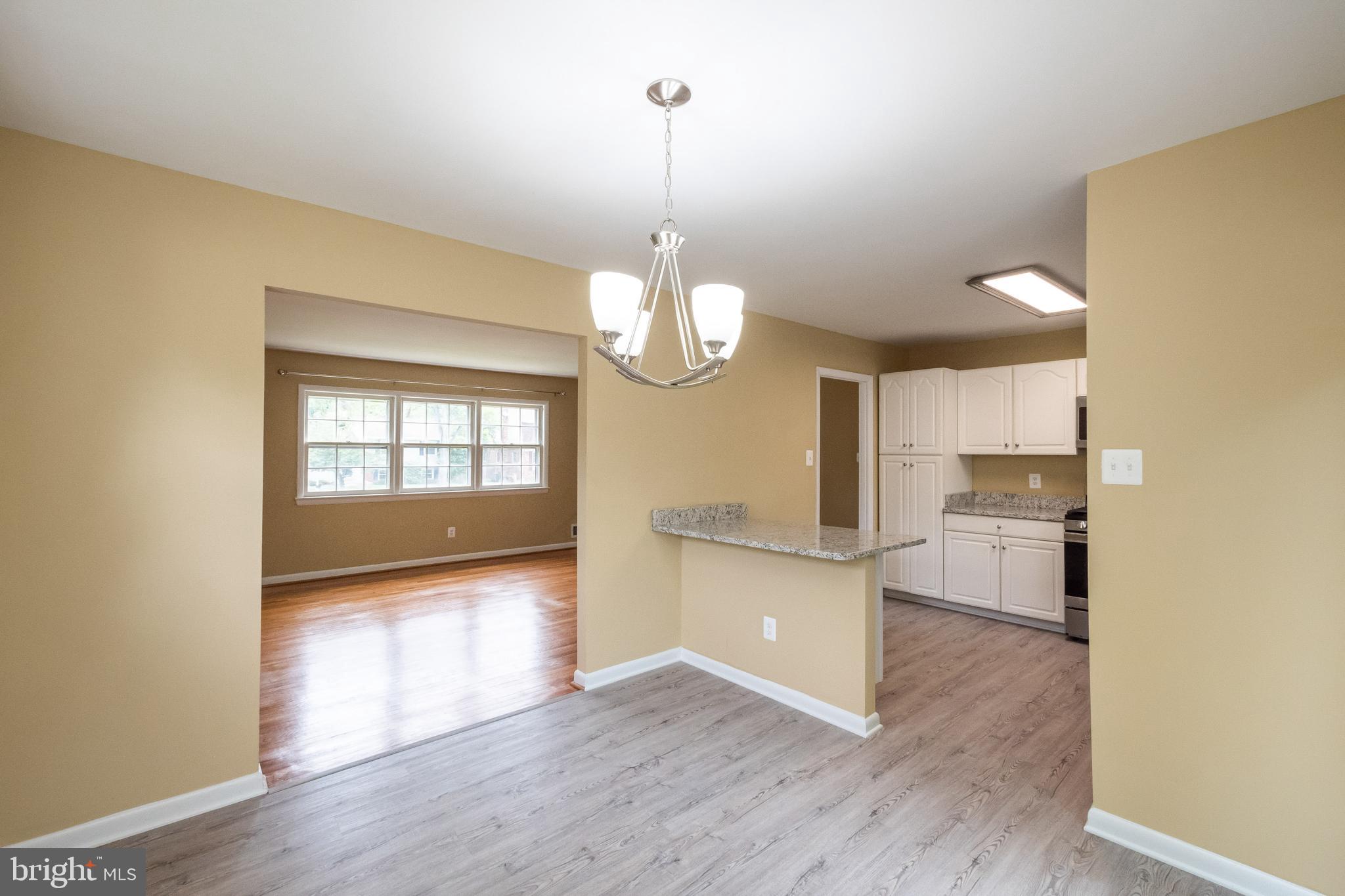 7802 Hayfield Road Alexandria, VA 22315 - Photo 11 of 34 Dining Room