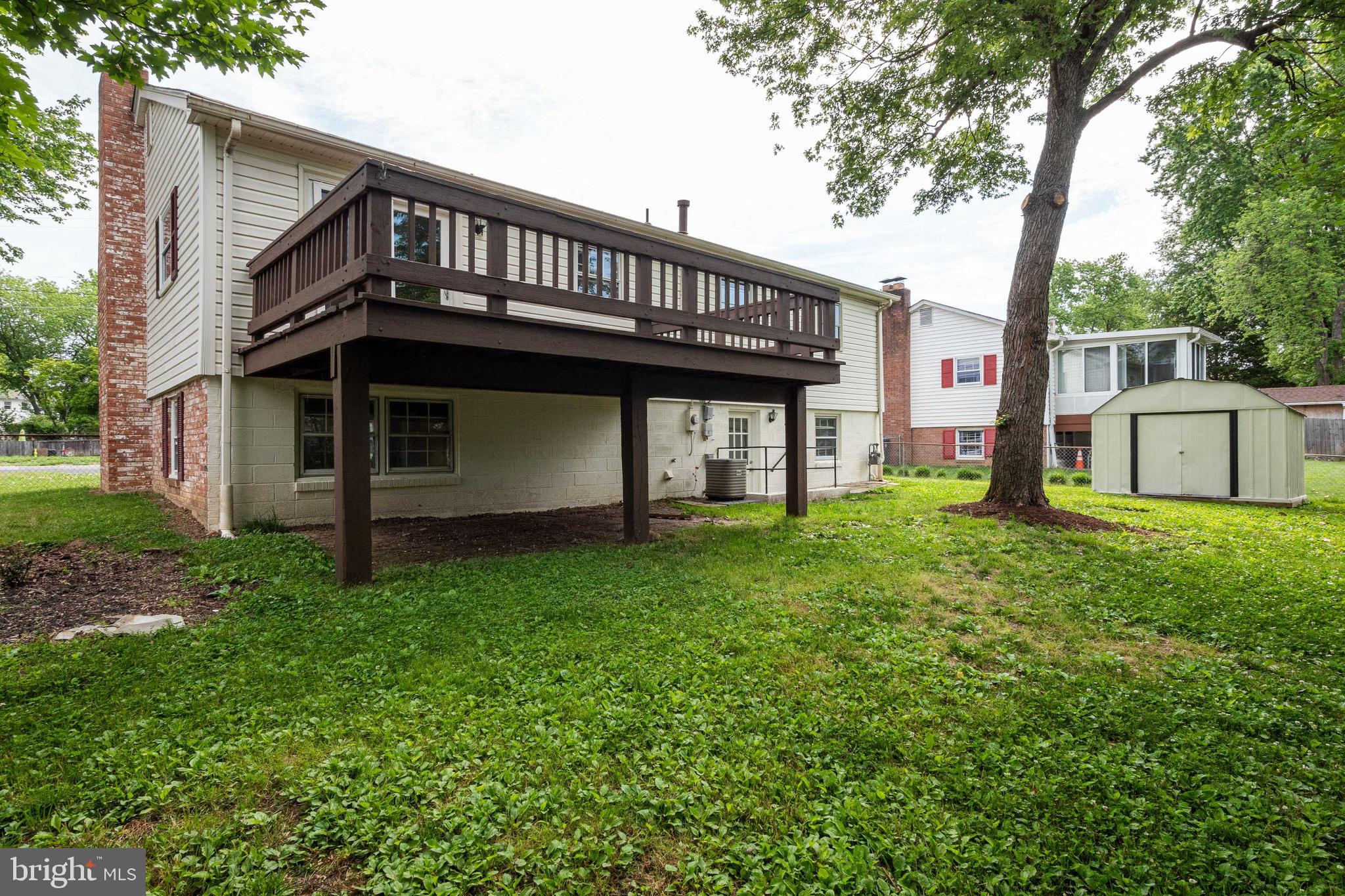 7802 Hayfield Road Alexandria, VA 22315 - Photo 29 of 34 Rear View