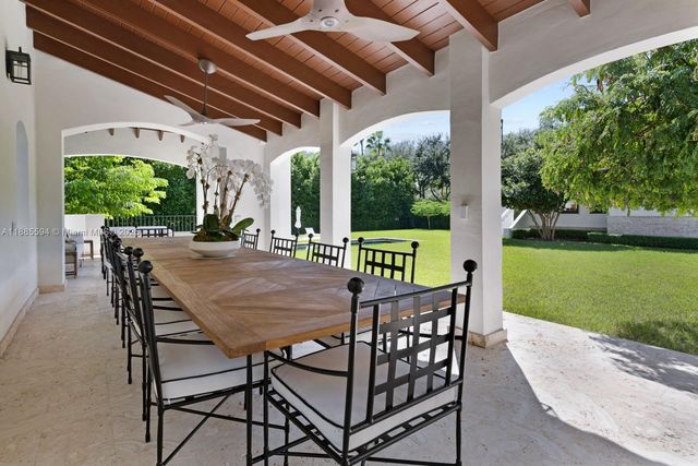 $32,000,000 | 545 Casuarina Concourse, Coral Gables, FL 33143