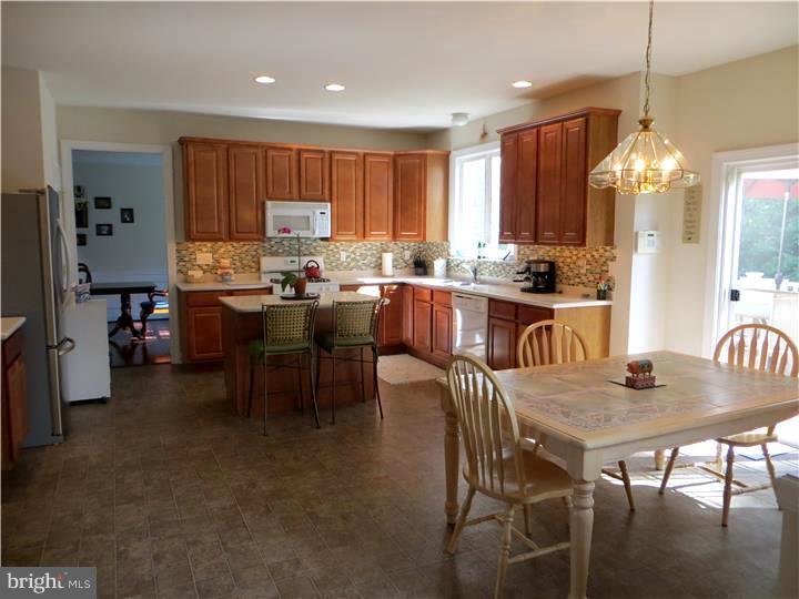 2837 Westerham Road Downingtown, PA 19335 - Photo 7 of 20 Kitchen