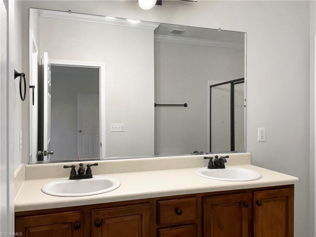 142 Everidge Road Winston-Salem, NC 27103 - Photo 16 of 24 Gallery Image 16