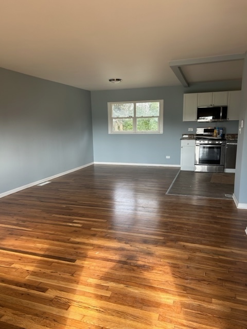 200 Flagstaff Lane Hoffman Estates, IL 60169 - Photo 19 of 19 a view of kitchen and wooden floor