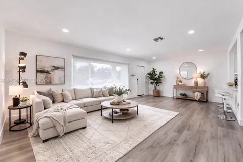 $765,000 | 195 Northwest 115th Street, Miami, FL 33168