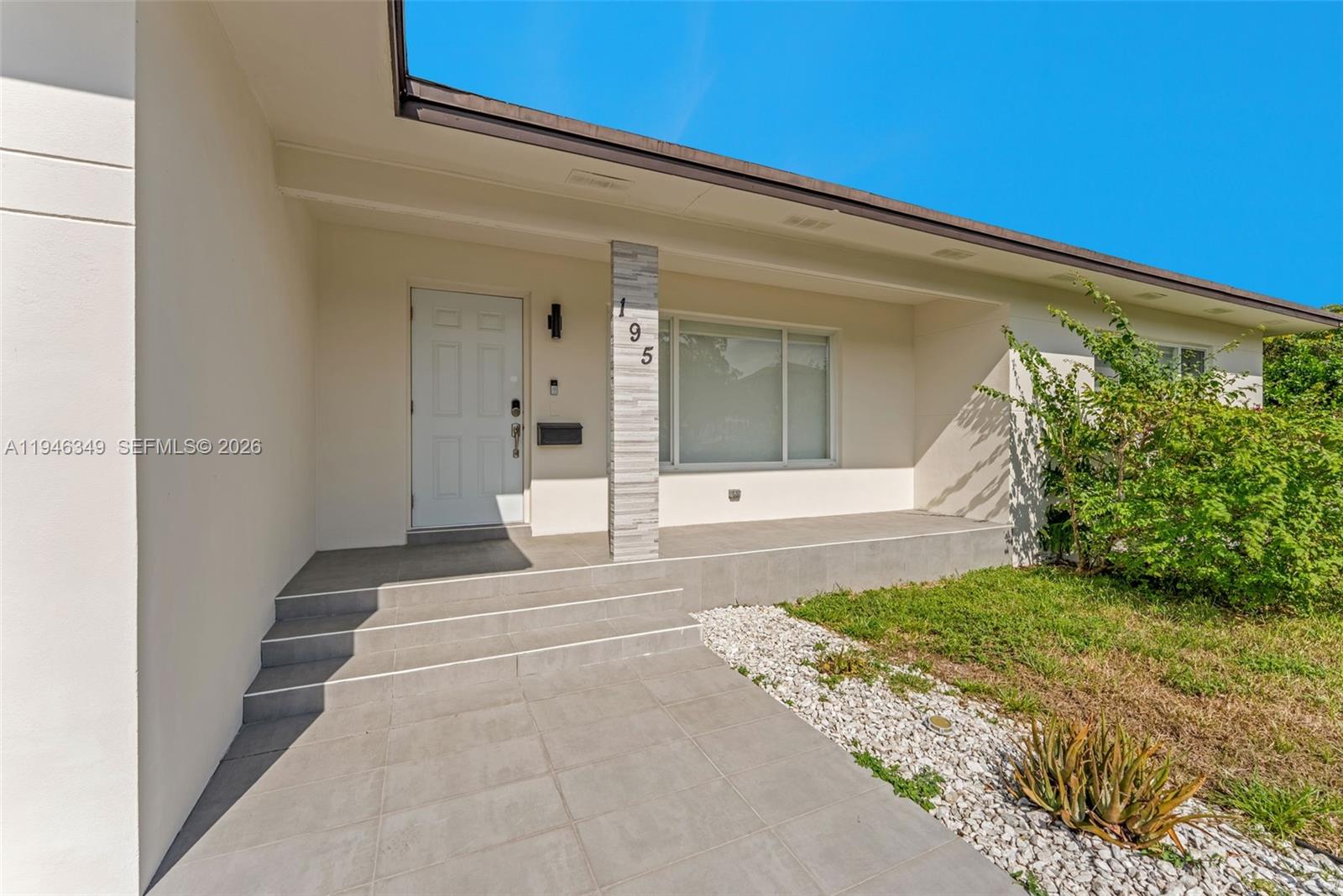 195 Northwest 115th Street Miami, FL 33168 - Photo 2 of 32