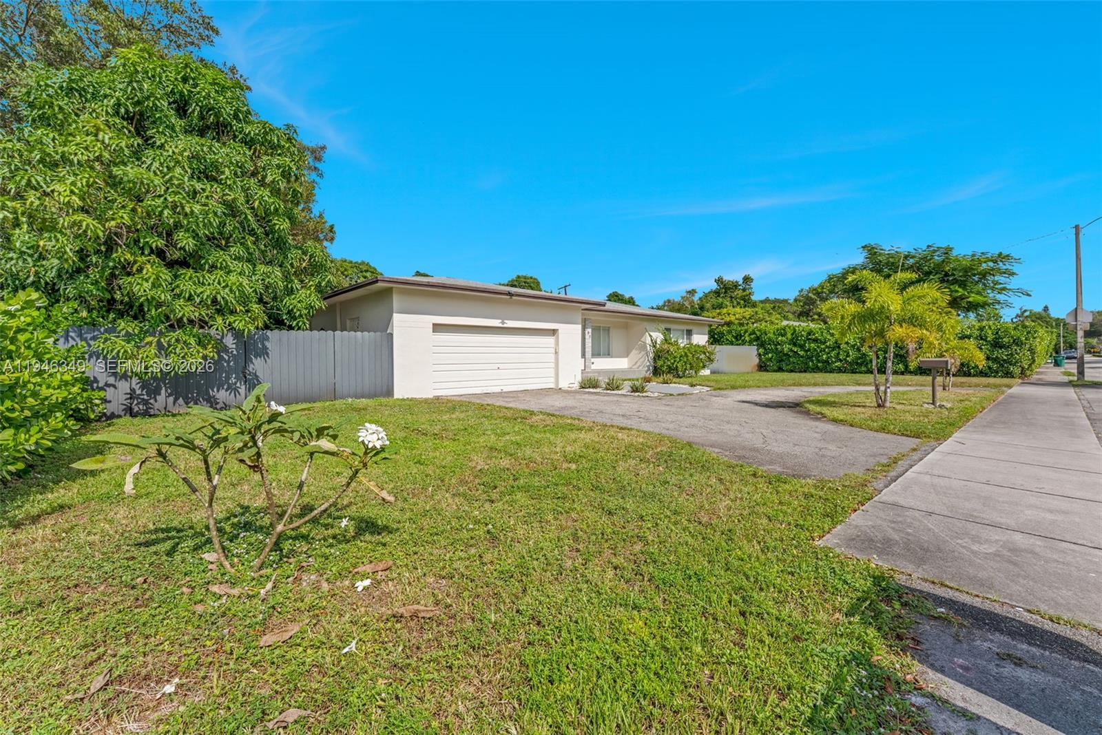 195 Northwest 115th Street Miami, FL 33168 - Photo 26 of 32