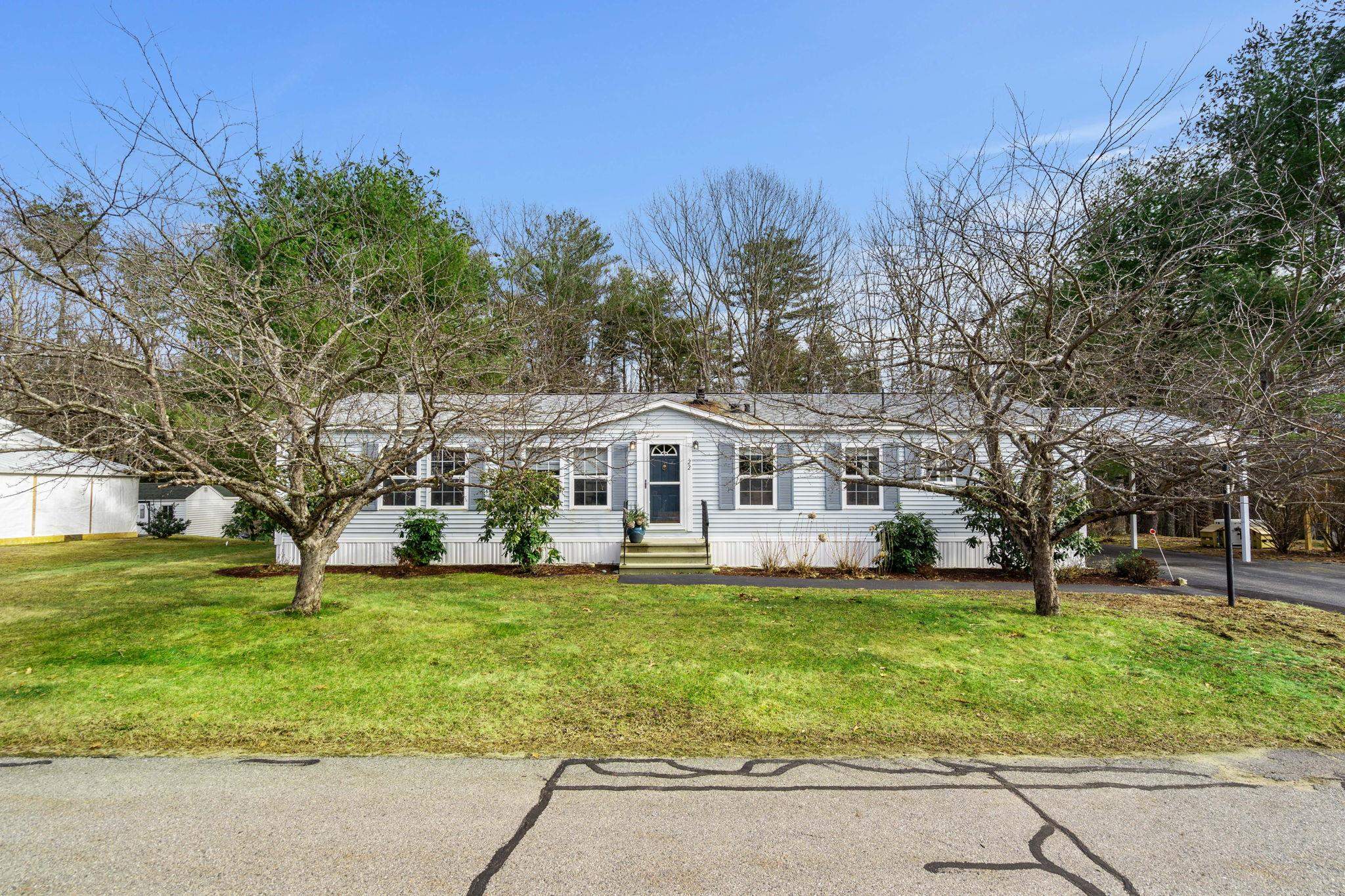22 Lanai Drive Rochester, NH 03867 - Photo 1 of 38 Gallery Image 1